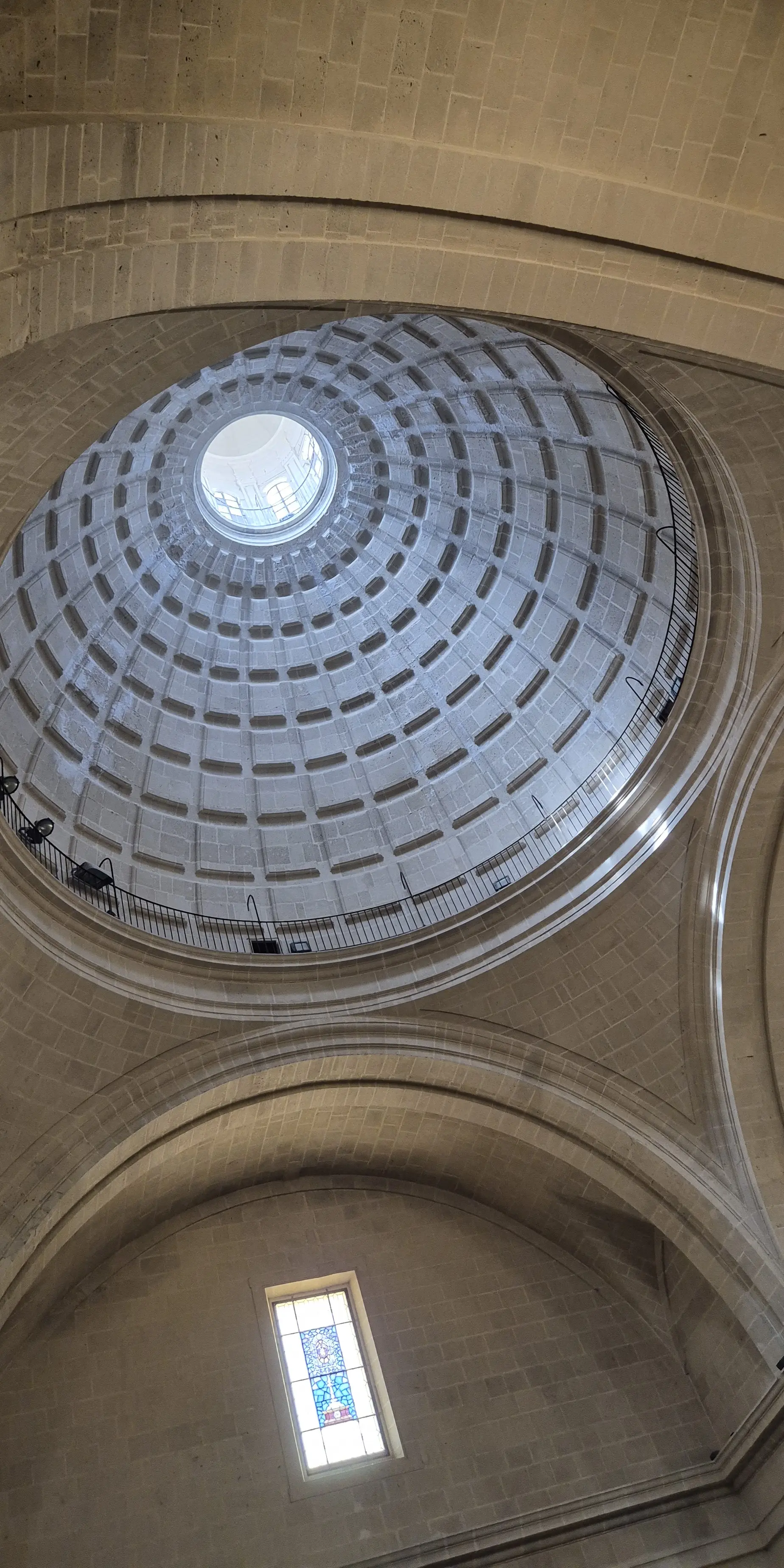 很像先賢祠的圓頂